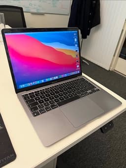 Macbook M1 (Retina)+ Adobe 2024