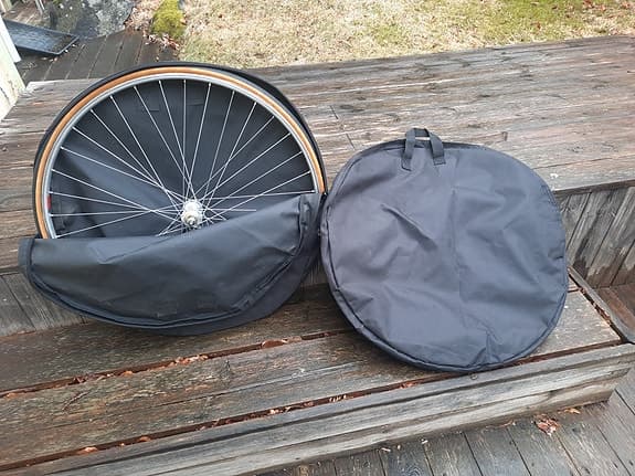 Förvaringsväskor för cykelhjul (700c)
