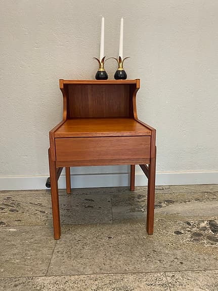 Nattduksbord i teak 1960-tal