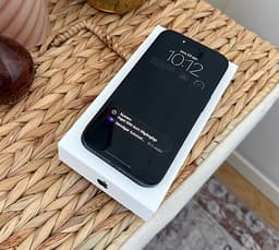 Apple iPhone 15 Pro - 128 GB