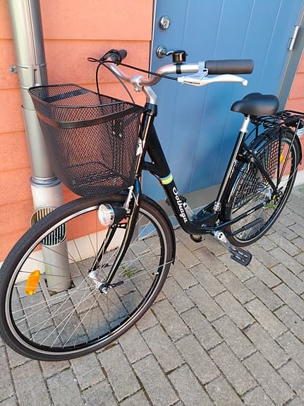 Ny Damcykel 3700kr.