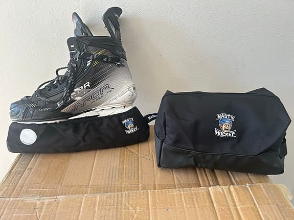 Nasty Hockey skridskoskydd och tejpnecessär