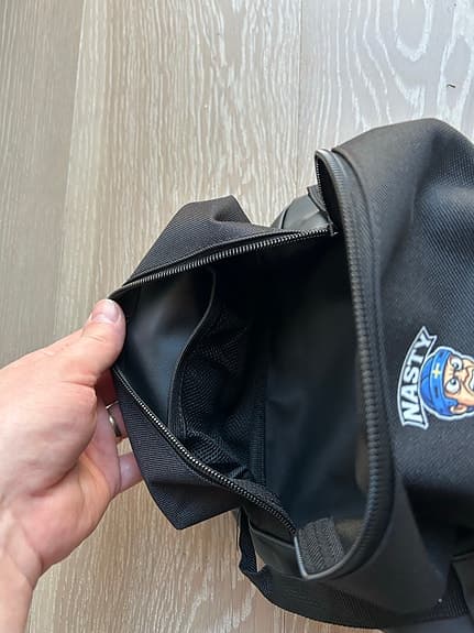 Nasty Hockey skridskoskydd och tejpnecessär