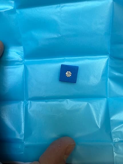 Matchande par diamanter. 0,5 ct styck, VVS2,F, HRD cert.
