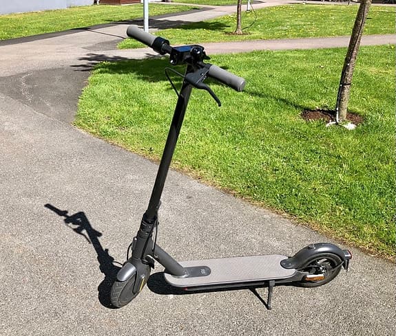 Xiaomi Electric Scooter Essential, elsparkcykel, 100% Laglig