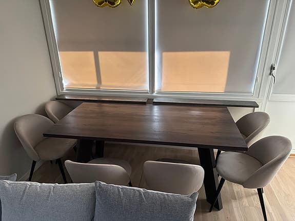 Matgrupp 6 stolar - mörk valnötsfärgad bord