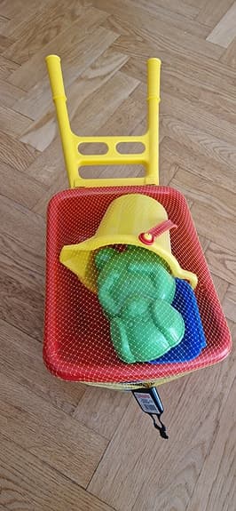 Plasto leksakskärra med hink och sandformar plast flerfärgad