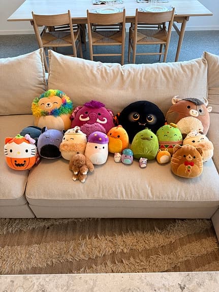 18 st Squishmallows i olika varianter