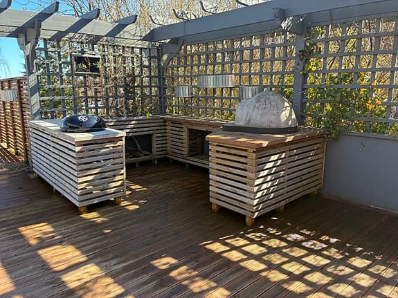 Utekök med extra allt! diskho och pizzaugn