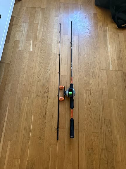 Abu Garcia Max STX haspelspö med rulle 6’6" medium orange