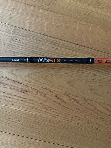 Abu Garcia Max STX haspelspö med rulle 6’6" medium orange