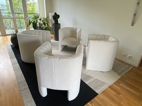 Sprillans nya fåtöljer/loungemöbler!