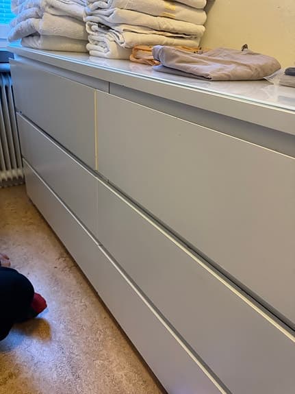 Fyra malm byråer i olika storlek!