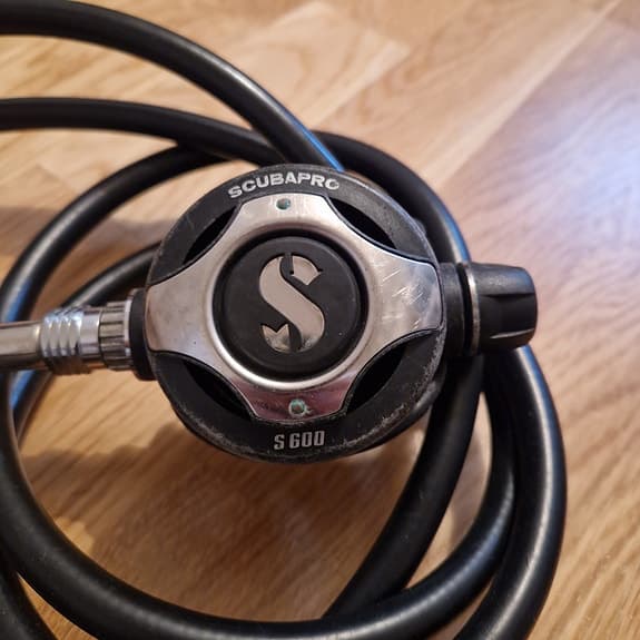 Dykutrustning, regulator