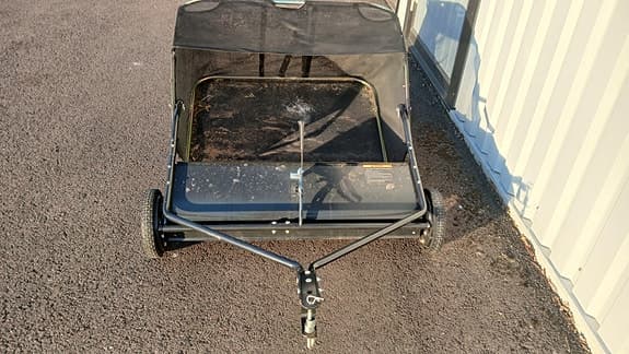 Gräsuppsamlare / lövuppsamlare åkgräsklippare