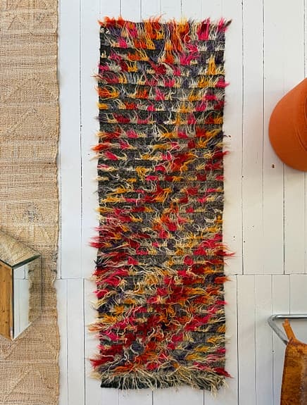 Handknuten ullmatta med lång lugg – 175×60 cm