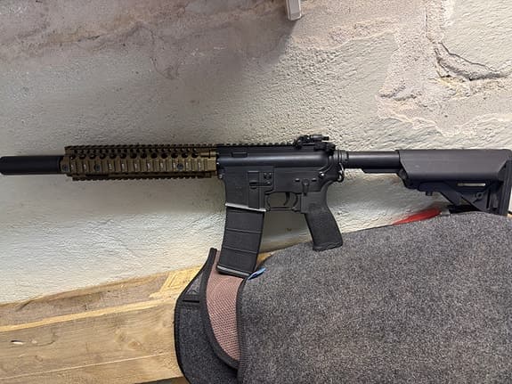 Airsoft rock river arms