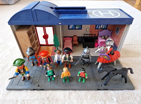 Playmobil Polisstation + Figurer och Tillbehör
