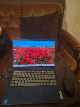Lenovo IdeaPad Slim 5 OLED