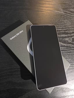 Samsung Galaxy S26 Ultra 512 GB Helt Ny- Bytt mot iPhone 17 Pro Max
Säljes