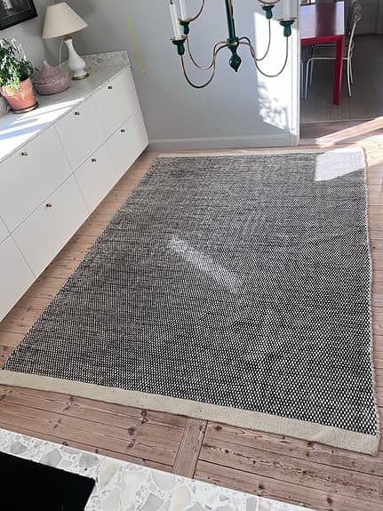 Linie Design matta svart/offwhite mönstrad