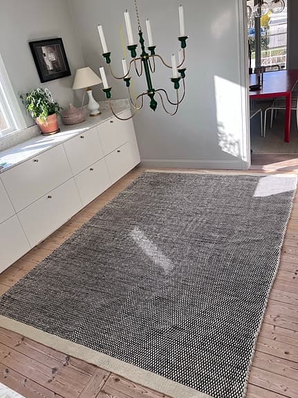 Linie Design matta svart/offwhite mönstrad