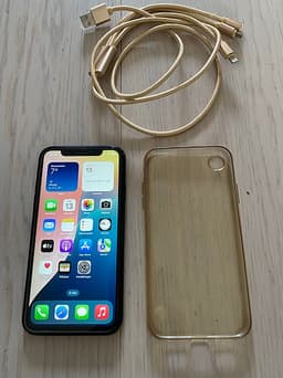 iPhone XR 64 GB svart i bra skick
