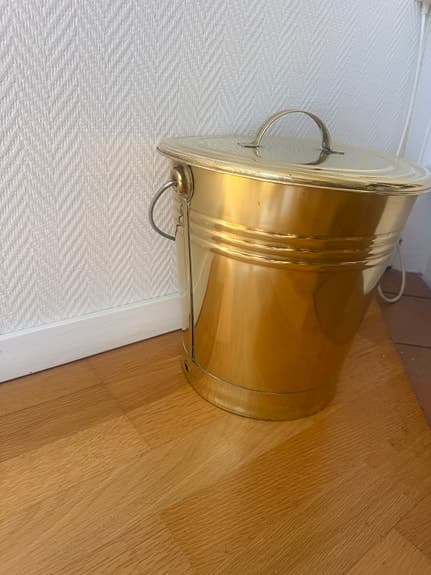 tillbehör till eldstaden