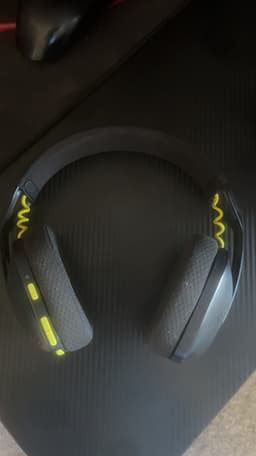 Logitech G435 trådlöst gamingheadset svart/gult