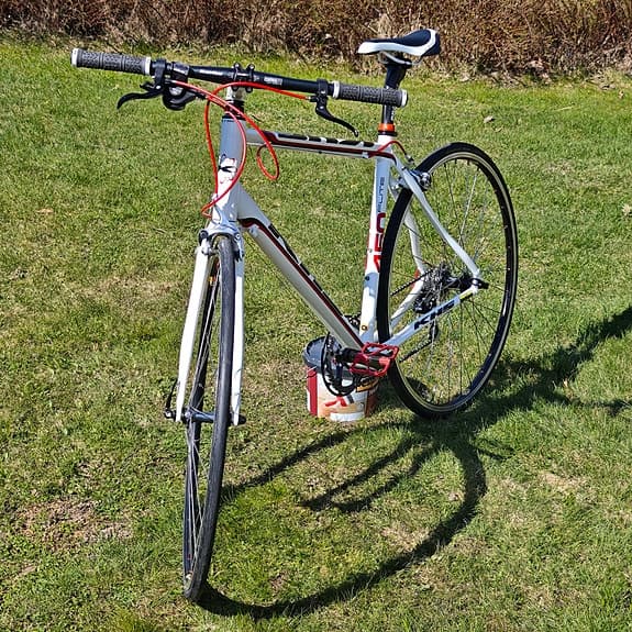 KHS Flite 450 racerhybrid. Helt ny. Custombyggd. 700X23C däck. 10 växlar.