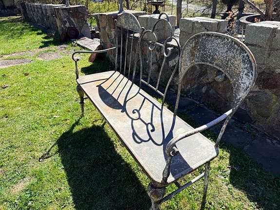 Trädgårdsbänk annorlunda och läcker! Hämta i helgen, vi flyttar