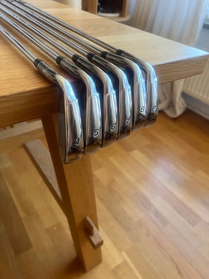 Taylormade bruner järnklubbor set 4–8 + PW stål