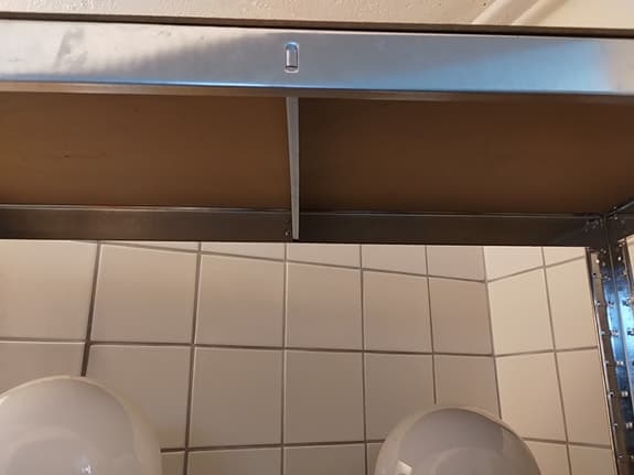 Förråds/garagehylla eller 2 arbetsbänkar