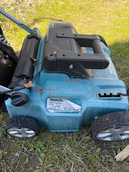 Makita vertikalskärare och Klippo gräsklippare