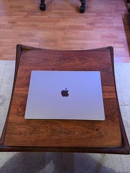 MacBook Pro 16" M2 Max – 64GB RAM – 4TB SSD – Nytt batteri!