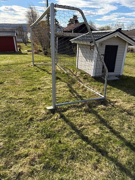 Fotbollsmål i metall med nät My Hood