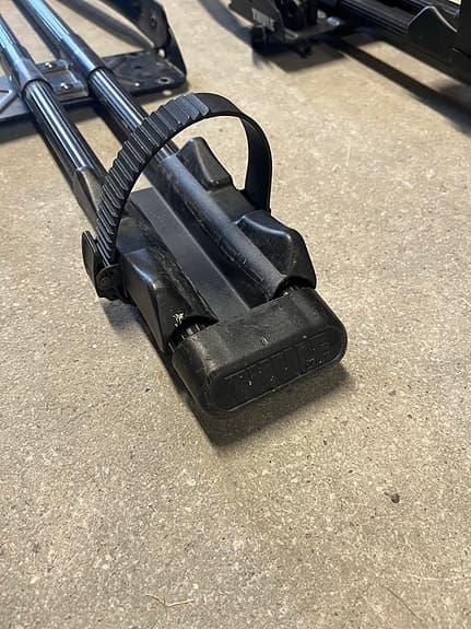 Thule takräcken och cykelhållare svart