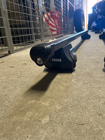 Thule takräcken och cykelhållare svart