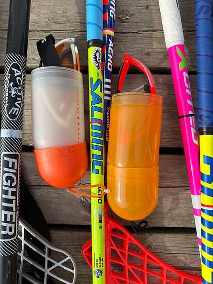 Salming mm innebandyklubbor med klubbsäckar