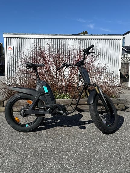 Yamaha booster easy 8 mil/5år garant