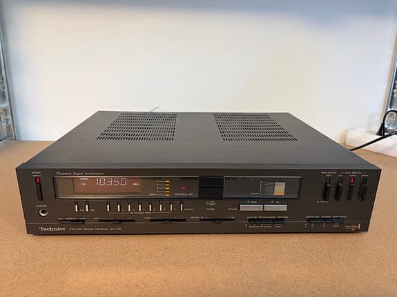 80-tals förstärkare/receiver Technics SA-313