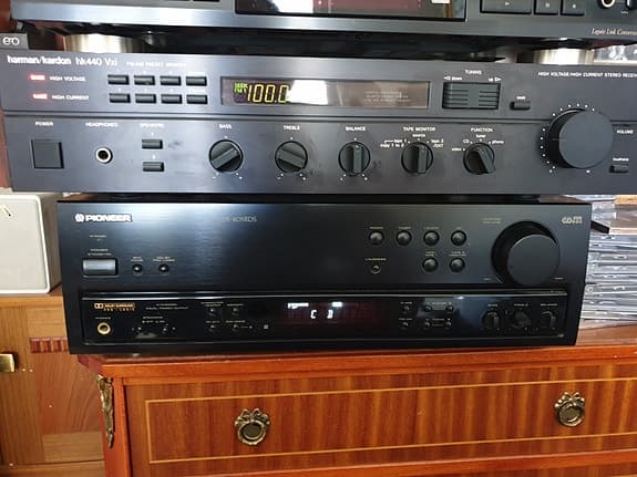 Harman Kardon hk440 Vxi förstärkare + Pioneer VSX-405RDS receiver