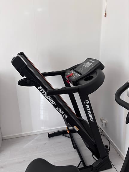 FitNord Sprint 100 löpband svart