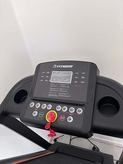 FitNord Sprint 100 löpband svart
