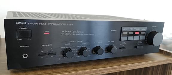 Yamaha  A-420 förstärkare.