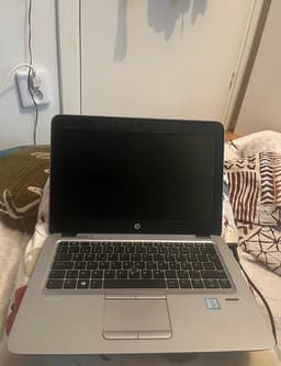 HP bärbar dator 14 tum silver