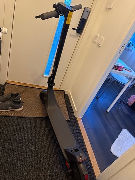 Xiaomi Electric Scooter 4 Lite (2nd Gen) EU 25km/h. Kvitto/garanti.