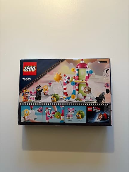 OÖPPNAT LEGO The LEGO Movie set 70803 Cloud Cuckoo Palace