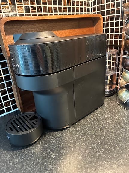 Nespresso Vertuo Pop kapselmaskin svart