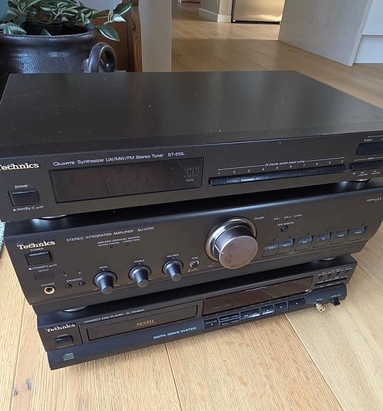 Technics förstärkare, tuner och CD-spelare